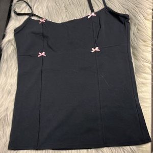 Black and pink top